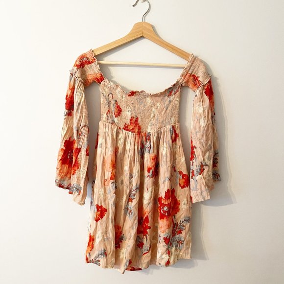 ✨ Floral Off the Shoulder Smocked Mini Dress | Ecote - Picture 2 of 4